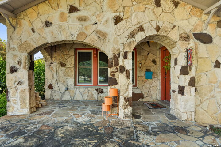 Property Photo: 292 S Chestnut TX 78130