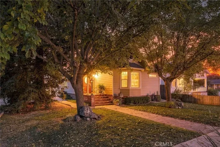 Property Photo: 1935 Vine Street CA 93446