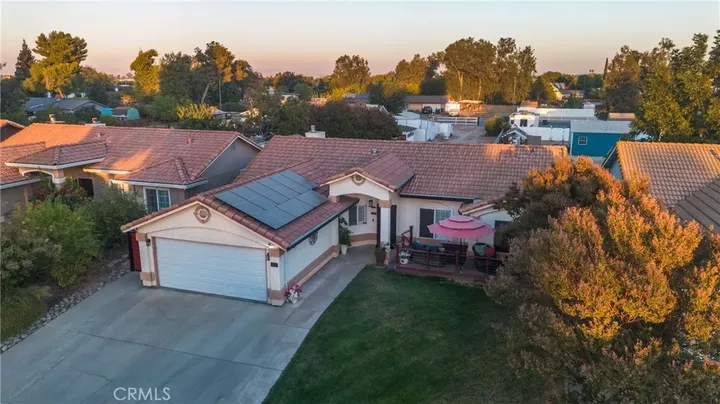 Property Photo:  2814 Village Court  CA 95348 