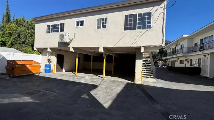 Property Photo:  712 W Doran Street 2  CA 91203 