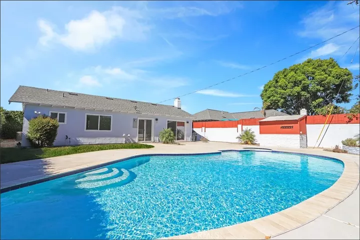 Property Photo:  24136 Palmek  CA 92630 