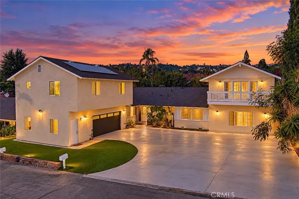 Property Photo:  751 E Hensel  CA 90631 