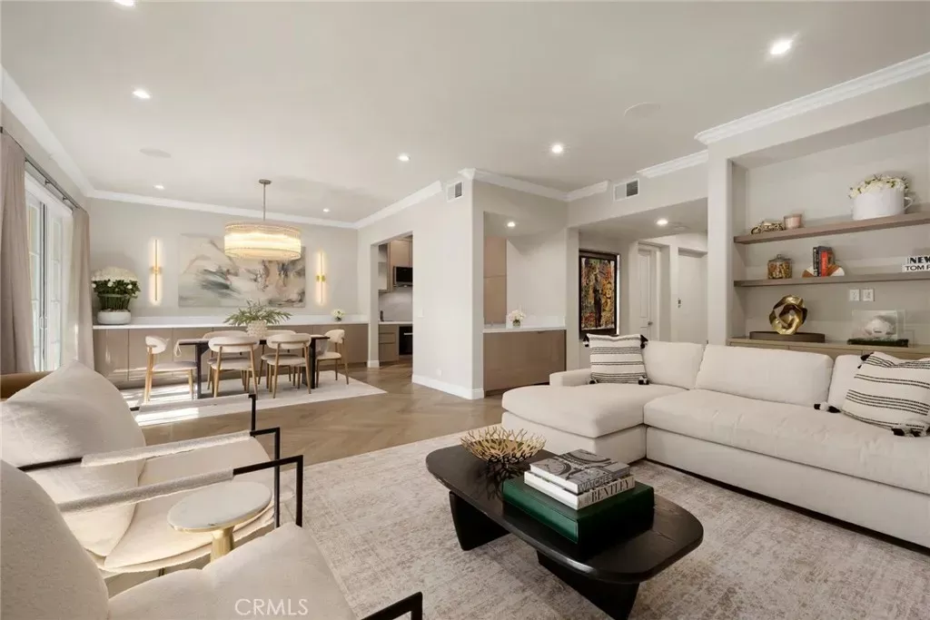 Property Photo:  11500 San Vicente 202  CA 90049 