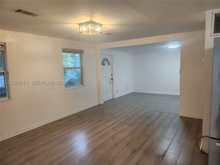 Property Photo:  12727 N Ola 1  FL 33612 