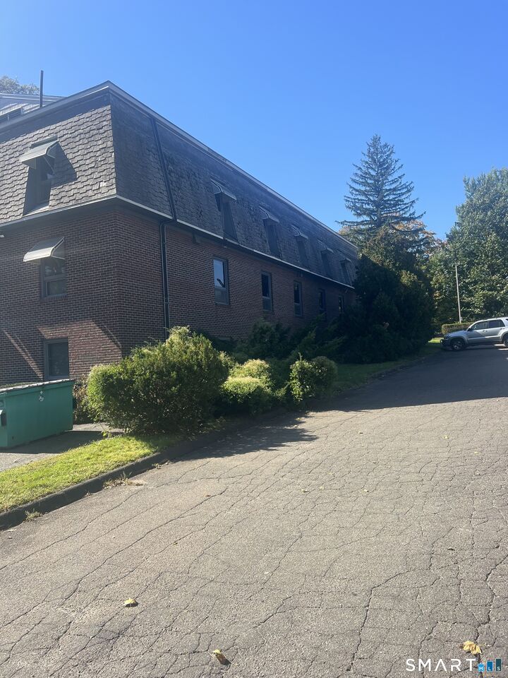 Property Photo:  12 Curtis Street  CT 06450 