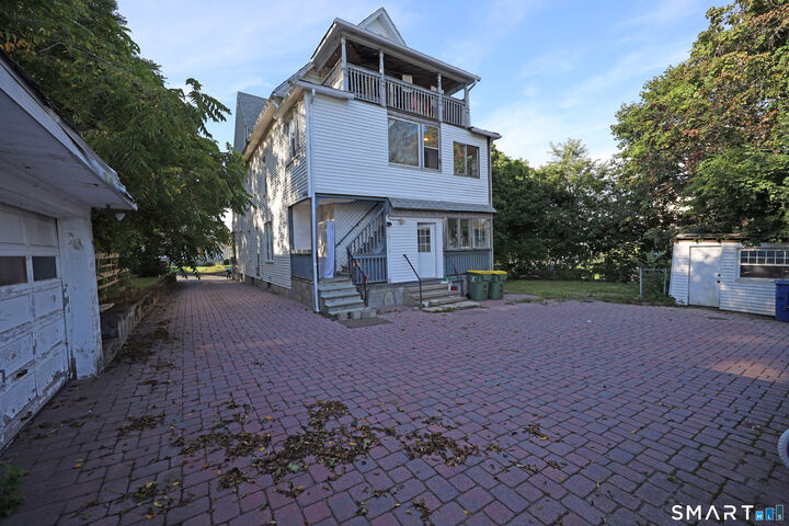 Property Photo:  15 Avon Avenue  CT 06708 