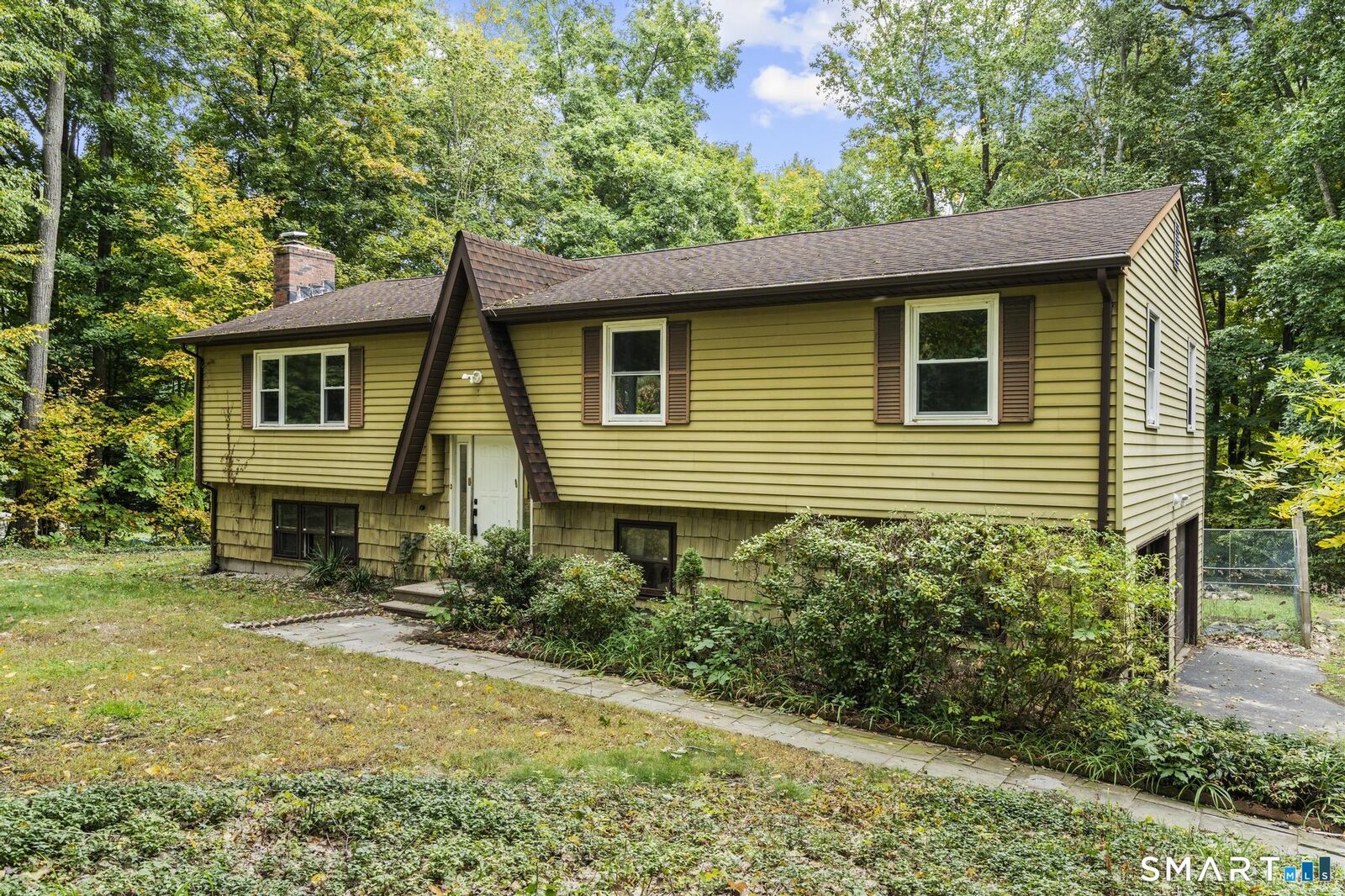 Property Photo:  32 Woodhaven Drive  CT 06013 