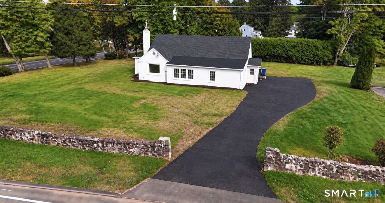Property Photo:  11 Harris Street  CT 06037 