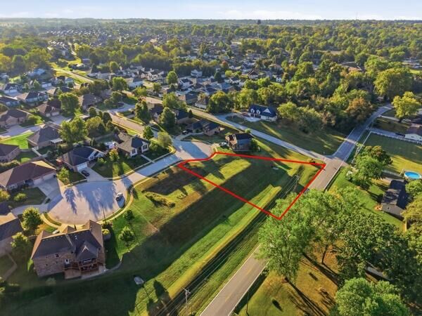 Property Photo:  617 N Lincoln Court  MO 65721 