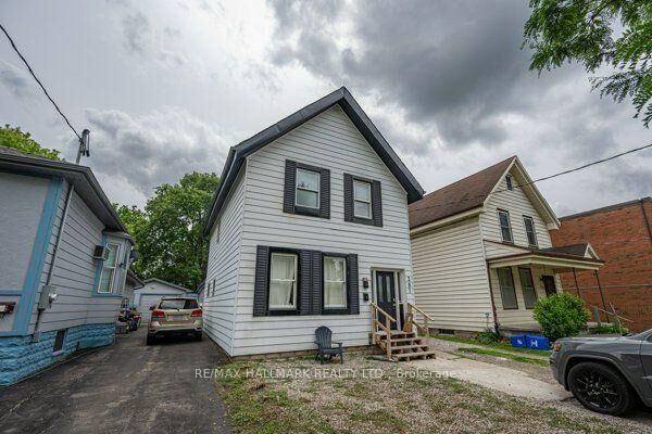 Property Photo:  307 Grey Street  ON N6B 1G7 