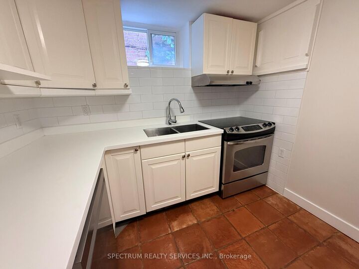 Property Photo:  172 Queenslea Avenue Lower  ON M9N 2L3 