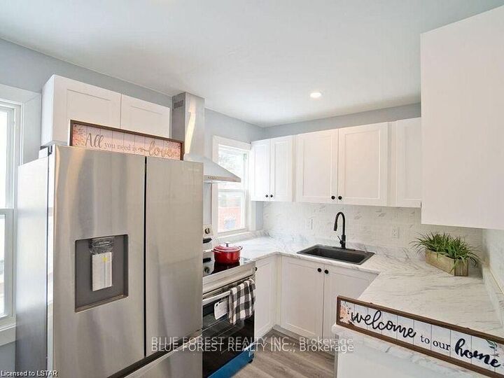 Property Photo:  97 Delaware Street  ON N5Z 2N4 
