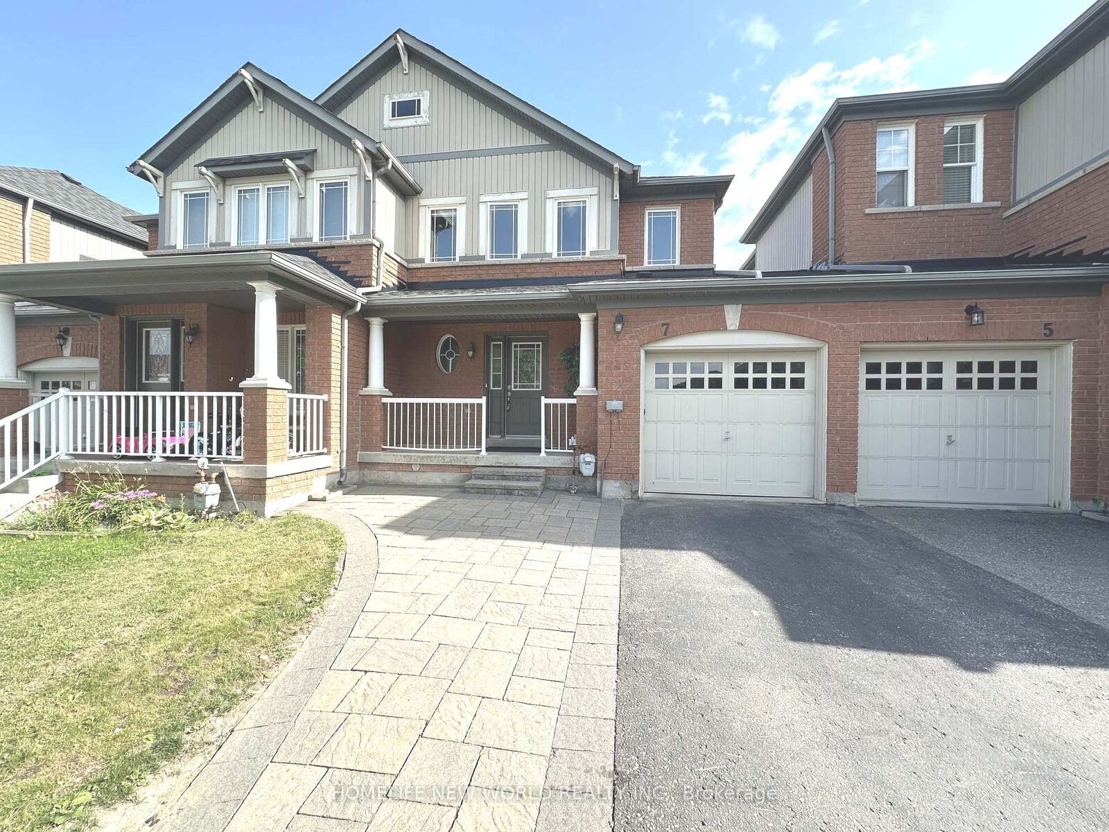 Property Photo:  7 Ulson Drive S  ON L4E 4V6 
