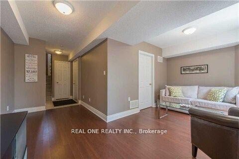 Property Photo: 2280 Baronwood Drive 22 ON L6M 5J8