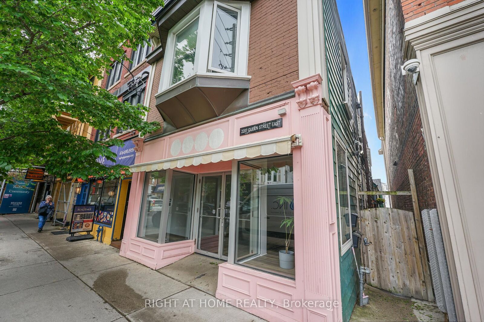 Property Photo: 2207 Queen Street E 2 ON M4E 1E8