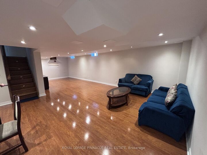 Property Photo:  5763 Raftsman Cove N/A Bsmt  ON L5M 7B3 