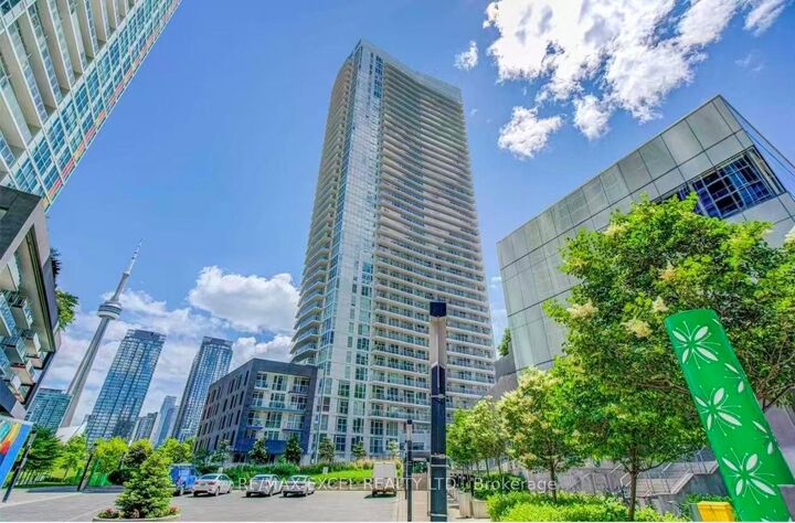 Property Photo:  75 Queens Wharf Road 1915  ON M5V 0J8 