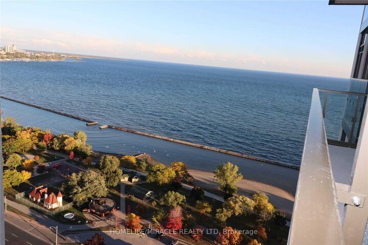 Property Photo:  1928 Lakeshore Boulevard 3803  ON M6S 0B1 