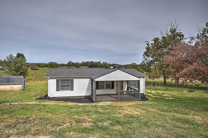 Property Photo: 242 West Ellis Lane TN 37642