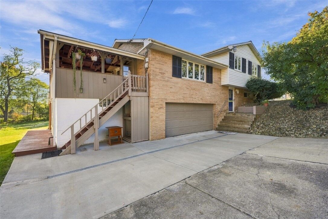 Property Photo: 309 Young Ave PA 16001