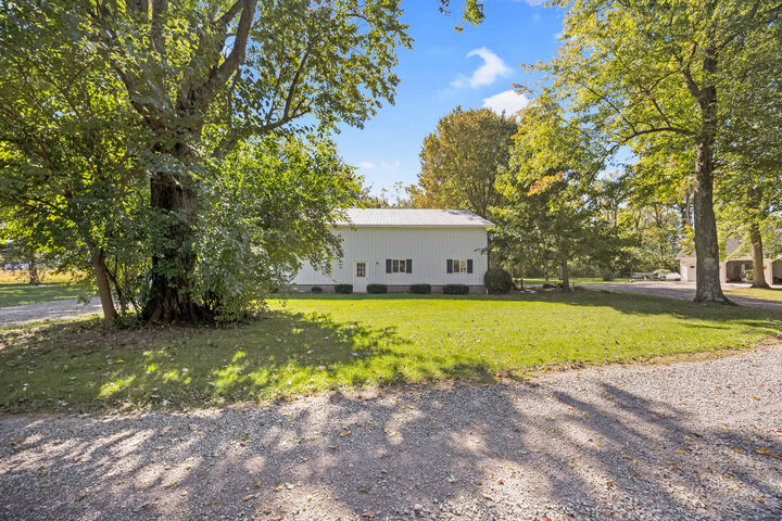 Property Photo: 26468 Goshen Road OH 43331