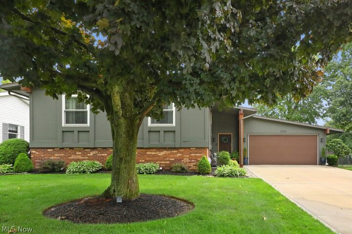 Property Photo:  2802 Blenheim Avenue  OH 44601 