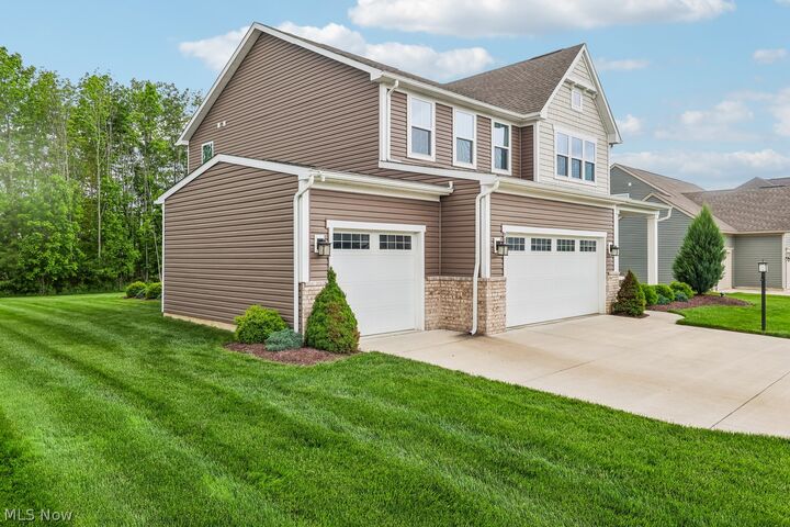 Property Photo:  9074 Winfield Lane  OH 44039 