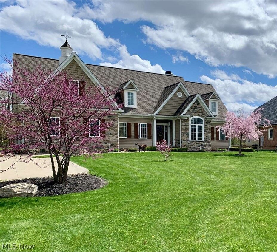 Property Photo: 2651 Brainard Road OH 44124