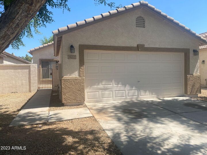 Property Photo: 622 W Colt Road AZ 85225