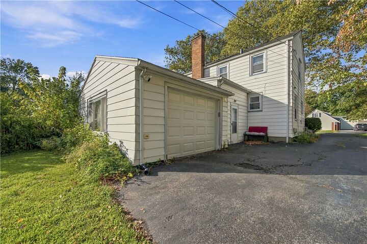 Property Photo:  83 Dorsey Road  NY 14616 