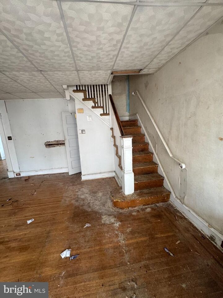 Property Photo:  39 N Ashmead Place N  PA 19144 
