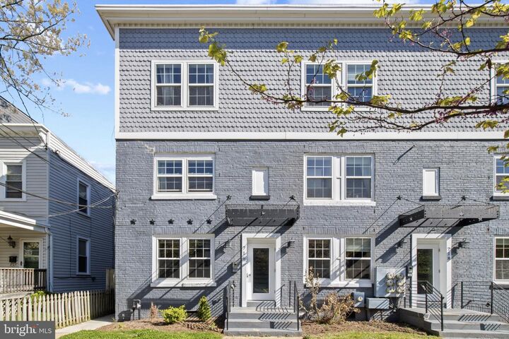 Property Photo:  716 Jackson Street NE 1  DC 20017 