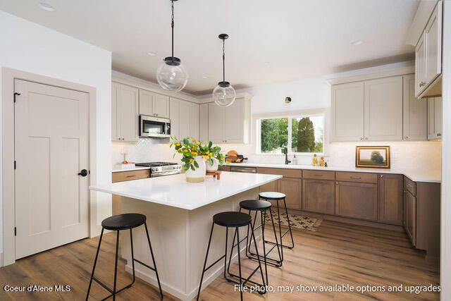 Property Photo:  490 E Sandmyrtle Ave  ID 83835 