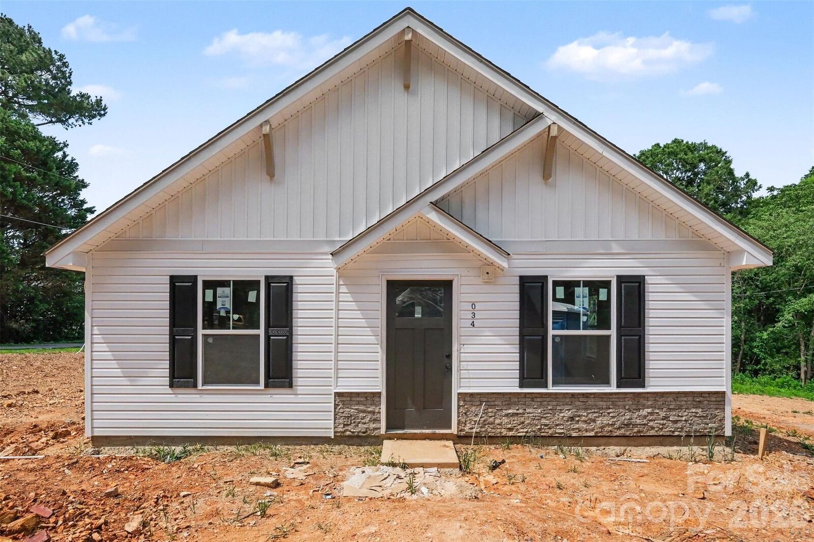 Property Photo: 310 Magness Road NC 28150