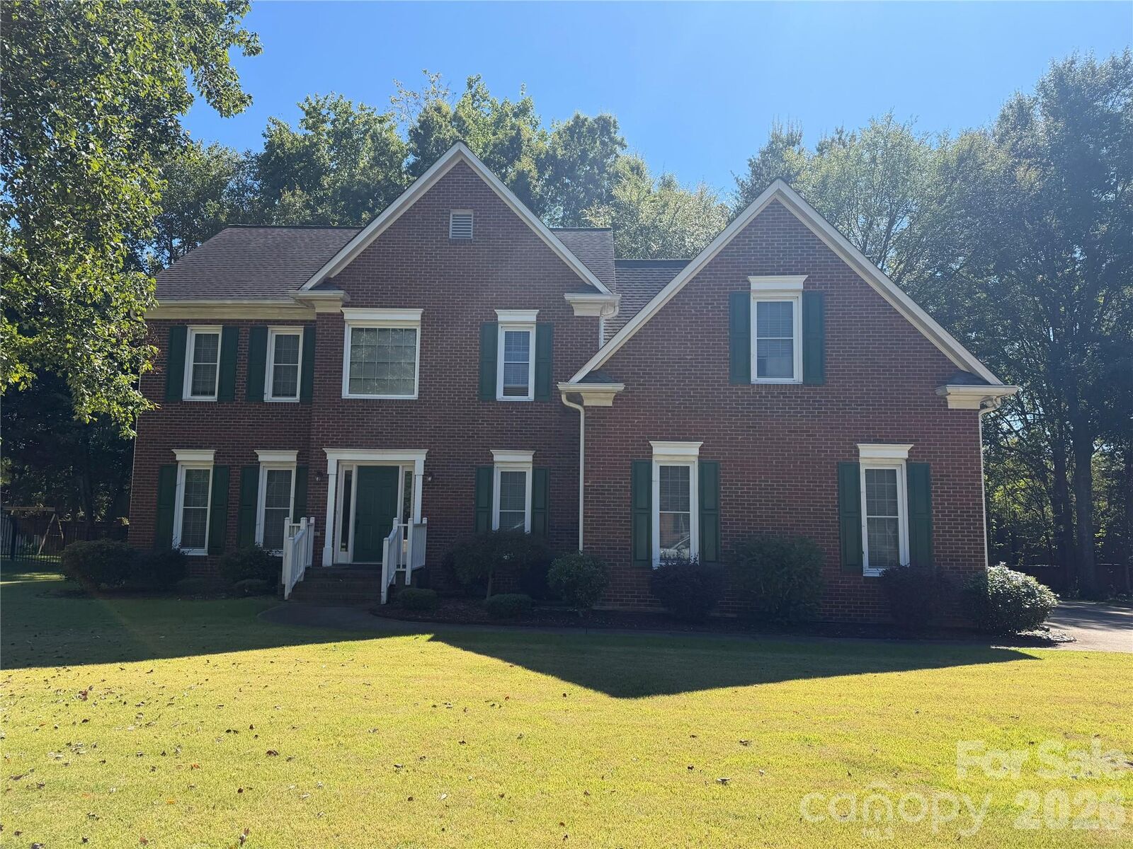 Property Photo:  10909 Megwood Drive  NC 28277 