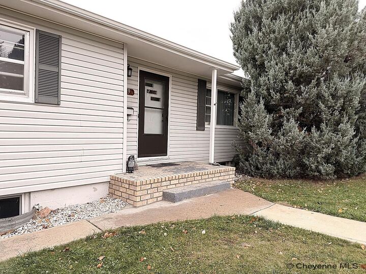 Property Photo:  1789 Andover Dr  WY 82001 