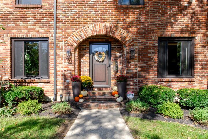 Property Photo: 755 Woodbourne Trail OH 45459