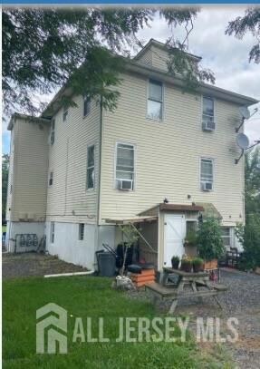 Property Photo:  942 Edwin Street  NJ 08902 