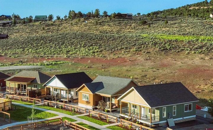 Property Photo:  208 Redcliff Drive  CO 81432 
