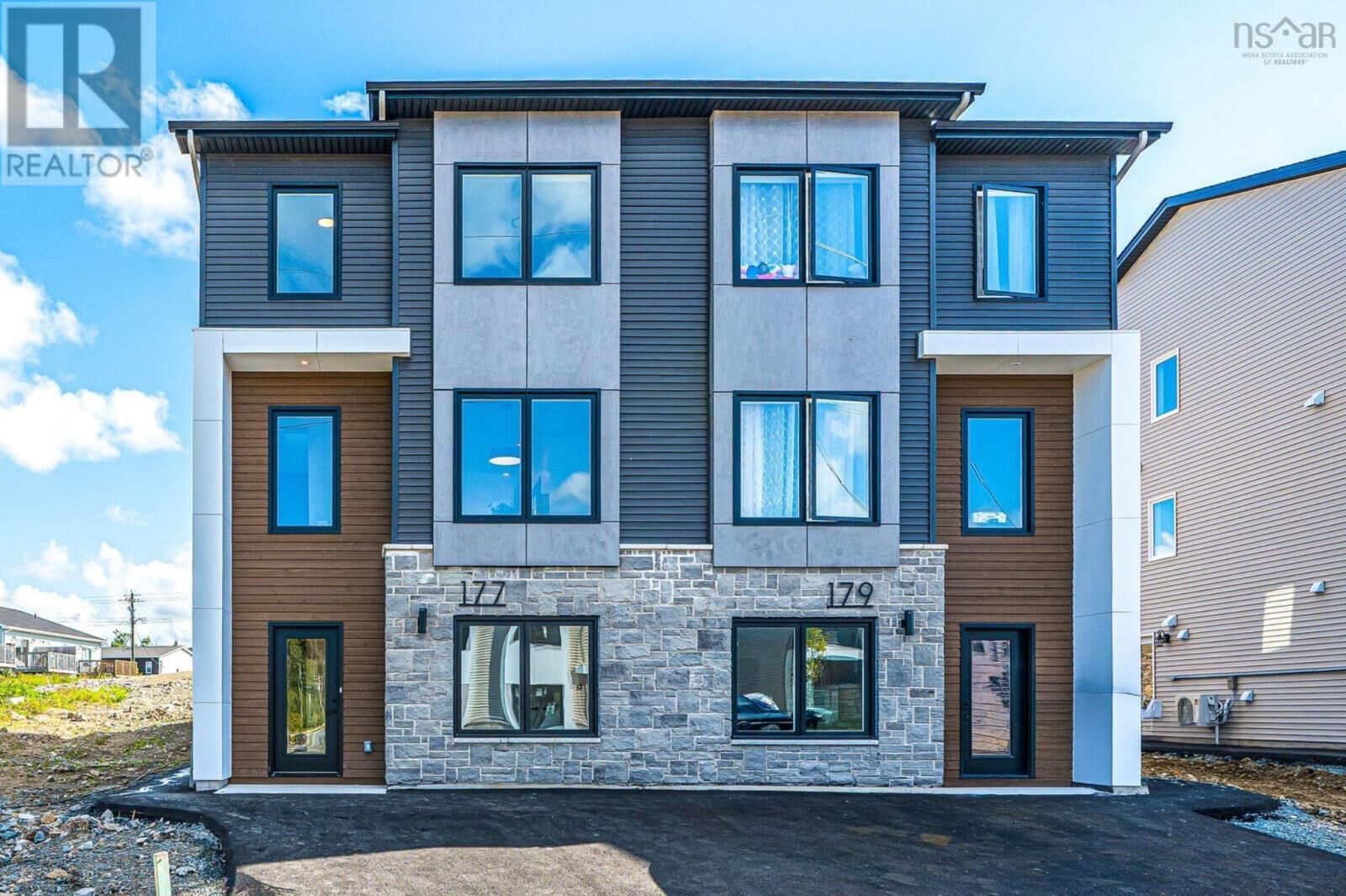 Property Photo:  177 Honeygold Drive 55  NS B3R 0G3 