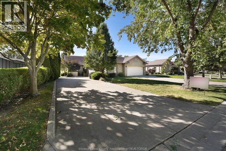 Property Photo:  46 Cherokee Lane  ON N8H 5H8 
