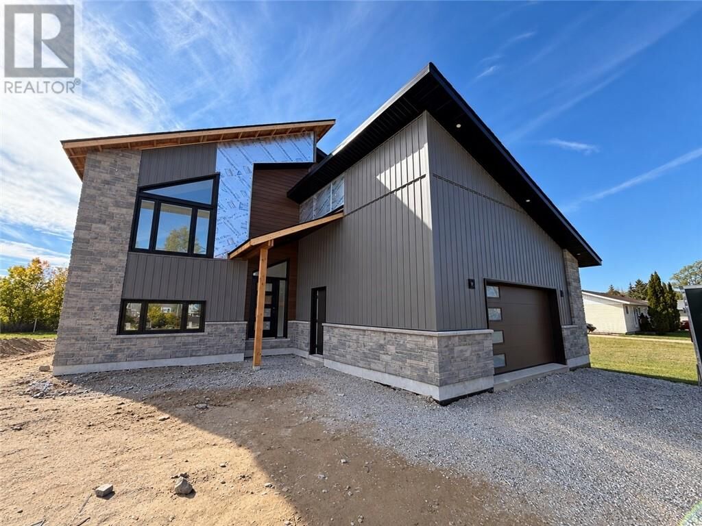 Property Photo:  39 Wilson Street  ON P0P 1K0 