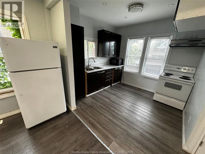 Property Photo:  3114 Peter Street  ON N9C 1H3 