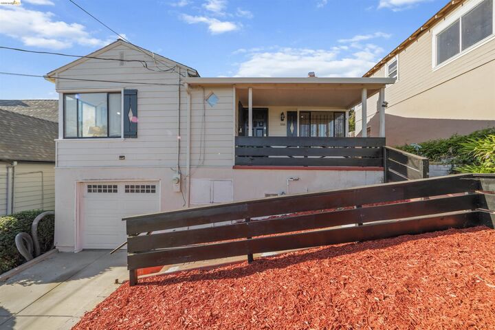 Property Photo: 3301 82nd Ave CA 94605