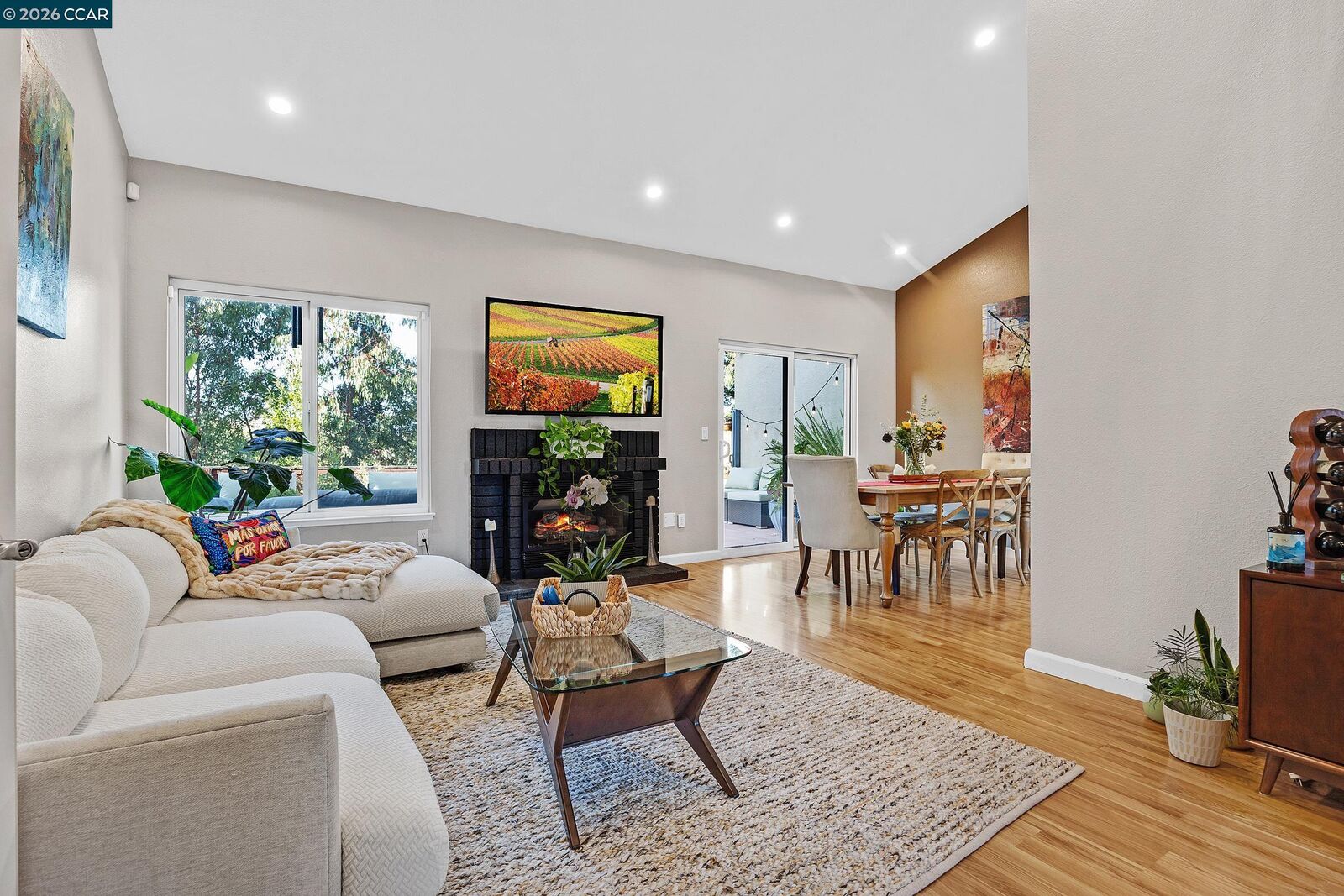 Property Photo:  35 Sapphire Ct  CA 94547 