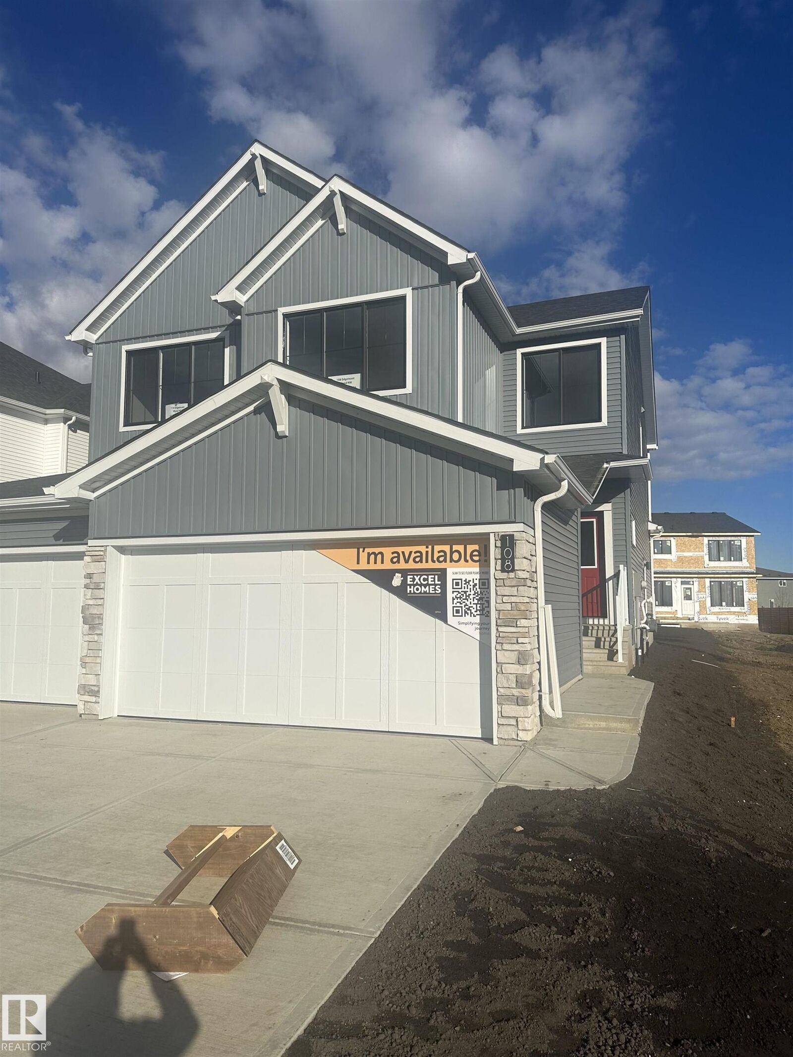 Property Photo:  108 Edgemont Wynd NW  AB T6M 3K5 