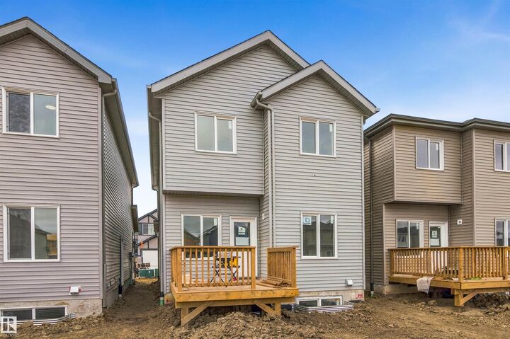 Property Photo:  612 Ashgrove Circle  AB T9E 1X4 