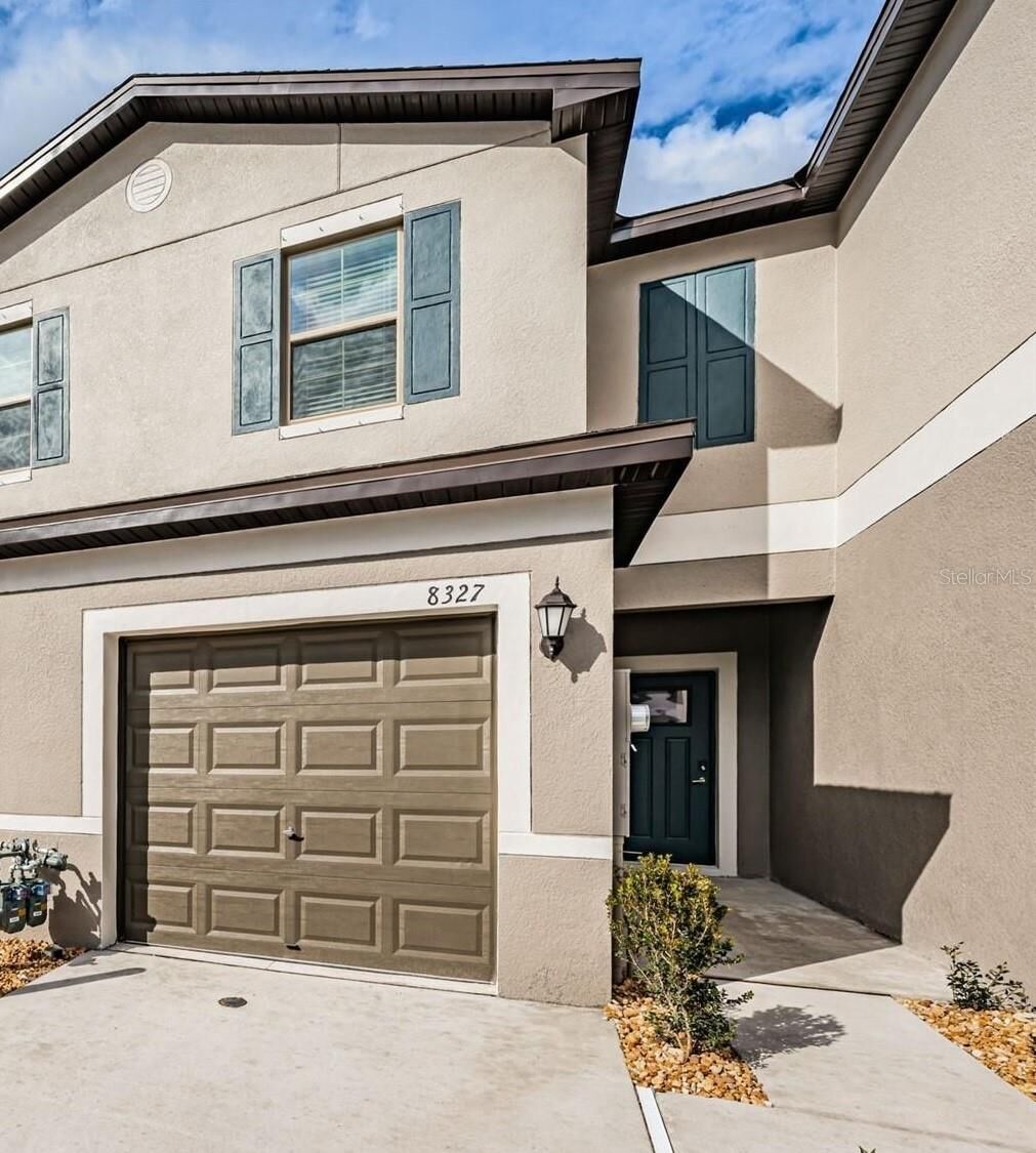 Property Photo: 8327 Crescent Oaks Drive FL 34655