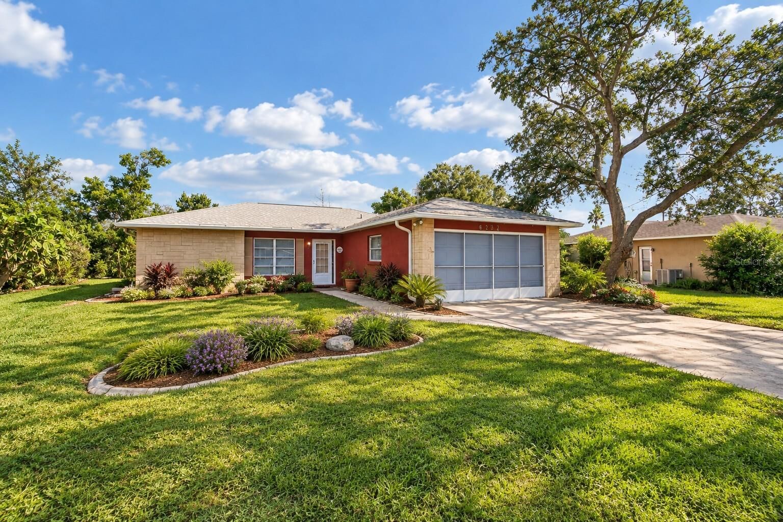 Property Photo: 8359 Keesler St FL 34606