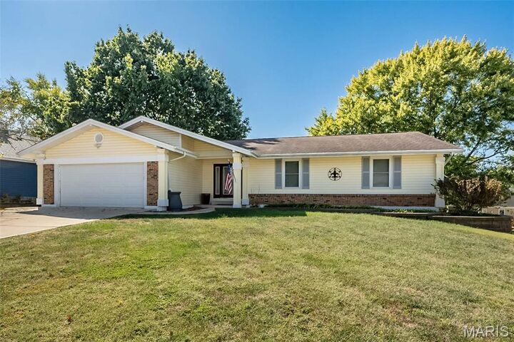 Property Photo: 22 Carriage Way W MO 63376